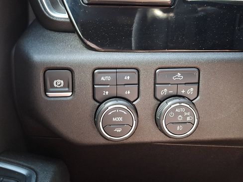 Used 2024 Chevrolet Silverado 1500 RST w/ Convenience Package II AWD/4WD image 23