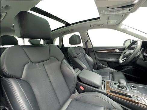 Used 2019 Audi Q5 Prestige w/ Prestige Package AWD/4WD image 30