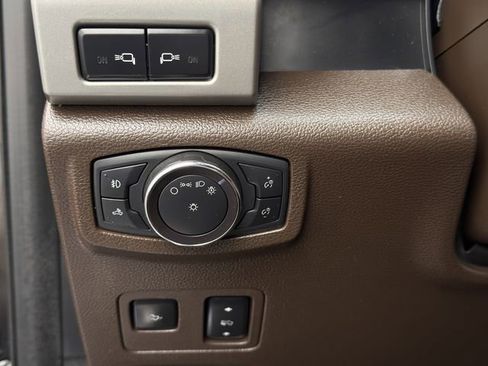 Used 2018 Ford F250 King Ranch w/ King Ranch Ultimate Package image 22