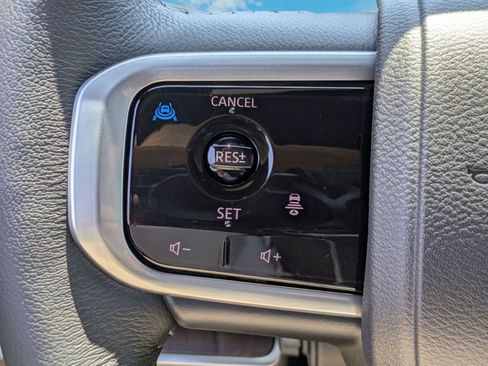 New 2026 Nissan Armada SL image 17