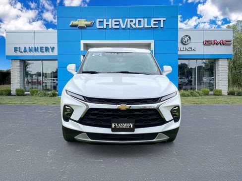 Certified 2025 Chevrolet Blazer LT AWD/4WD image 10