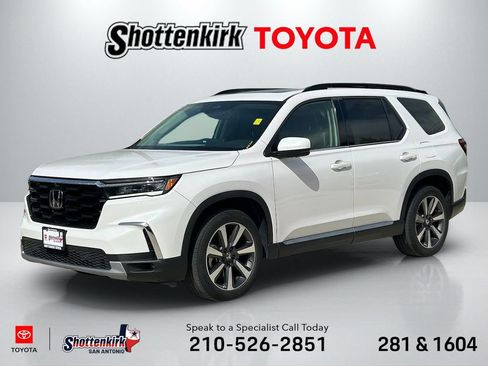 Used 2023 Honda Pilot Elite image 1