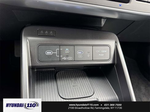 Used 2025 Hyundai Kona Limited image 28