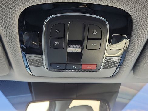 Used 2022 Hyundai Palisade SEL w/ Premium Package image 20