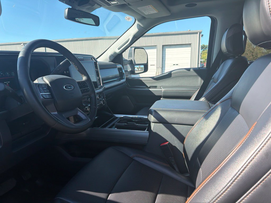 Used 2025 Ford F250 Lariat w/ Lariat Ultimate Package AWD/4WD image 14