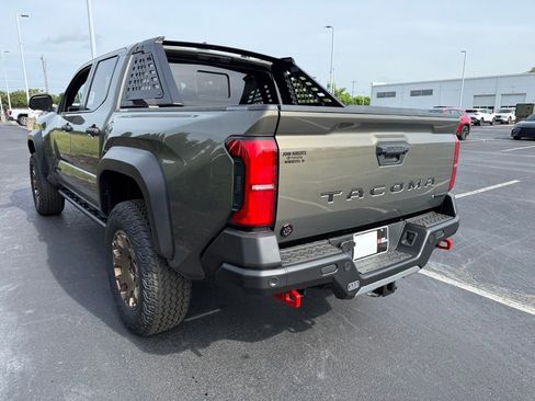 New 2026 Toyota Tacoma 4x4 Double Cab Hybrid image 4