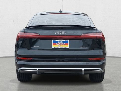 Certified 2022 Audi e-tron Prestige w/ Prestige Package AWD/4WD image 6