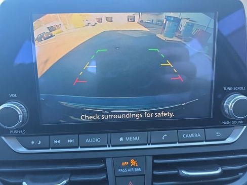 Used 2024 Nissan Altima 2.5 SV image 31