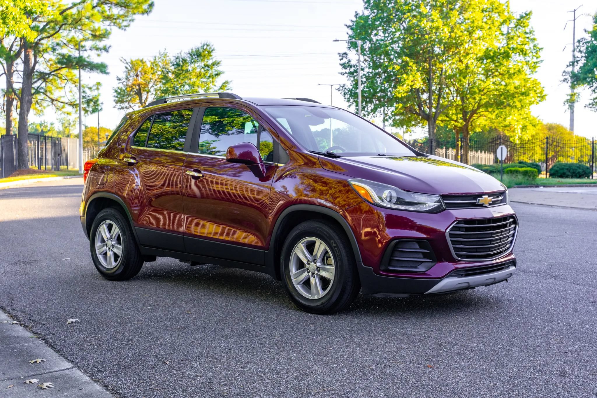 Used 2017 Chevrolet Trax LT w/ Driver Confidence Package FWD image 4