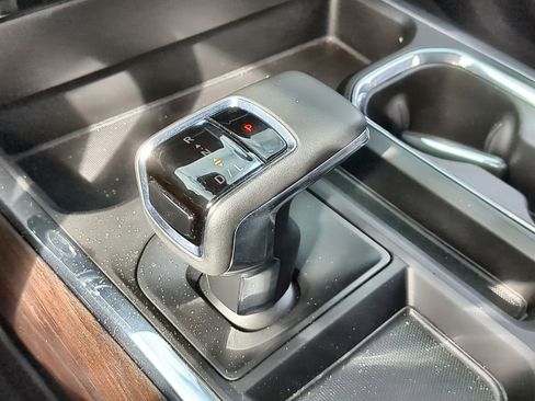 Certified 2023 GMC Sierra 1500 SLT w/ SLT Premium Package image 16