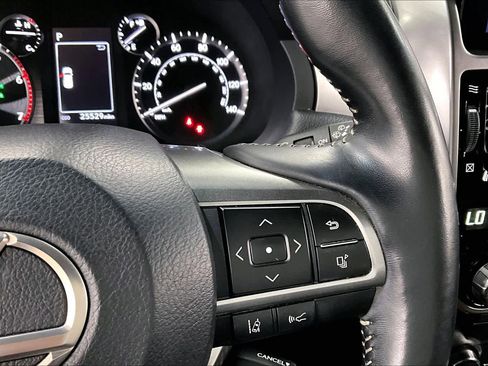 Used 2023 Lexus GX 460 Premium w/ Accessory Package image 25