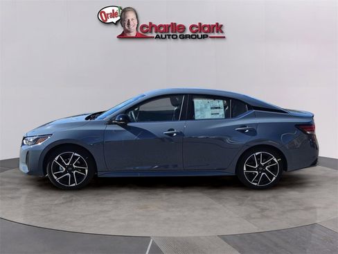 New 2025 Nissan Sentra SR w/ SR Premium Package image 3