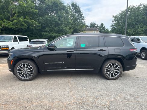 Used 2024 Jeep Grand Cherokee L Summit AWD/4WD image 7