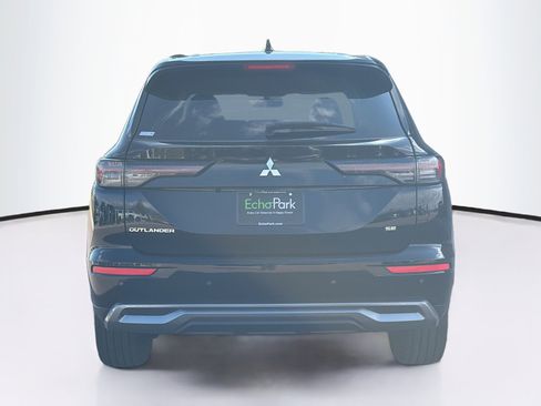 Used 2025 Mitsubishi Outlander SE AWD/4WD image 7