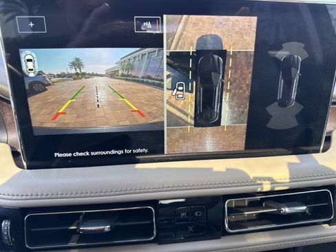 Used 2022 Lincoln Nautilus Reserve image 34