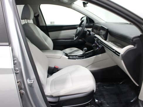 Used 2025 Hyundai Tucson SEL FWD image 24