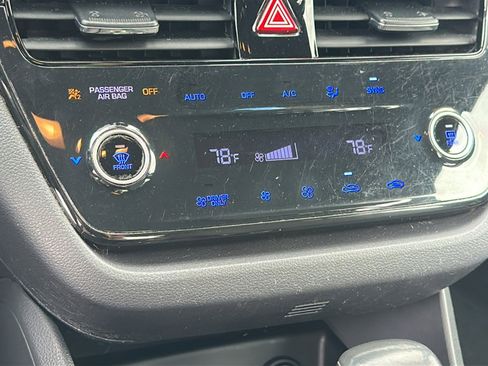 Used 2021 Hyundai Ioniq SE image 14