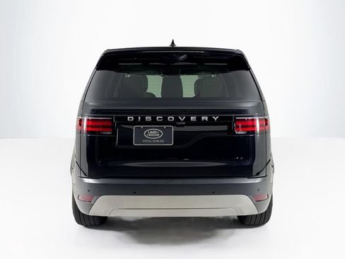 Used 2024 Land Rover Discovery S AWD/4WD image 4
