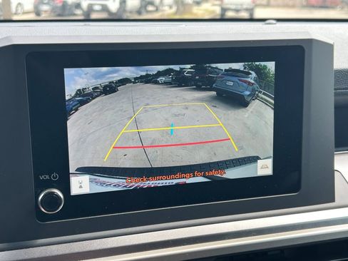 Used 2025 Toyota 4Runner SR5 RWD image 33