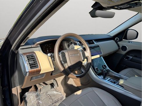 Used 2019 Land Rover Range Rover Sport HSE AWD/4WD image 5
