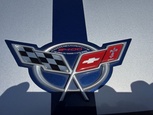 Used 2004 Chevrolet Corvette Z06 w/ Z06 Preferred Equipment Group RWD image 34