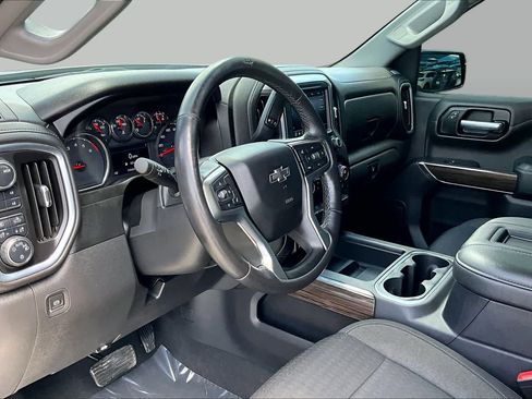 Used 2021 Chevrolet Silverado 1500 LT Trail Boss w/ Bed Protection Package AWD/4WD image 17