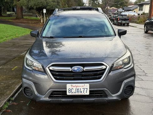 Used 2018 Subaru Outback 2.5i image 4