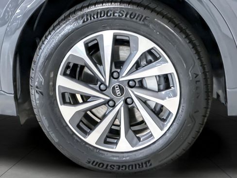 Used 2025 Audi Q6 e-tron Premium Plus AWD/4WD image 24