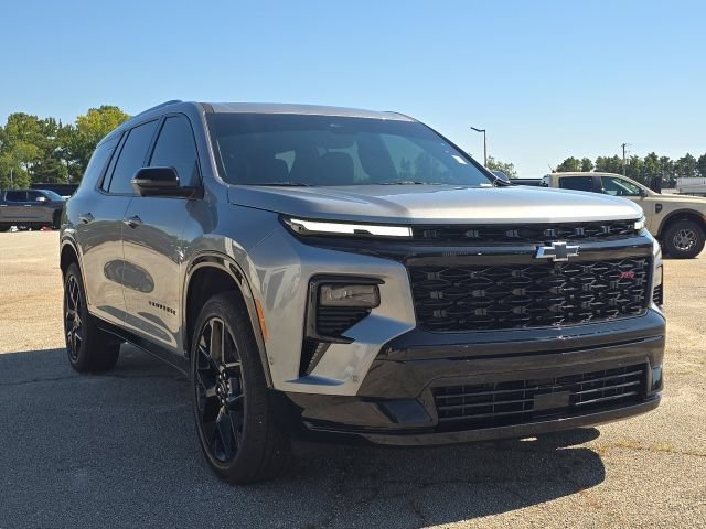 Used 2025 Chevrolet Traverse RS FWD image 7