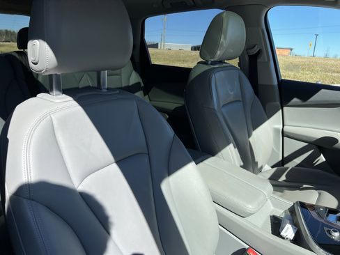 Used 2019 Audi Q7 3.0T Premium Plus image 35