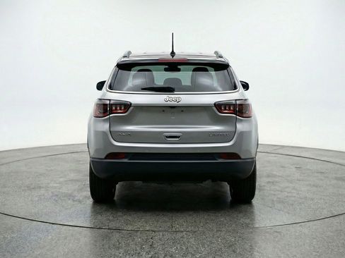 Used 2025 Jeep Compass Limited AWD/4WD image 7