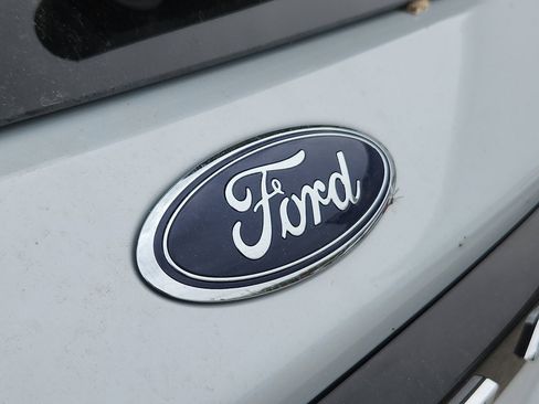 New 2026 Ford Explorer Active image 19