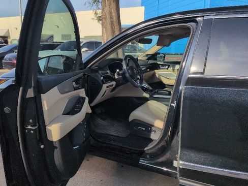 Used 2025 Acura MDX FWD w/ Technology Package image 5