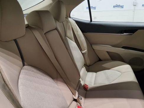 Used 2023 Toyota Camry LE FWD image 15