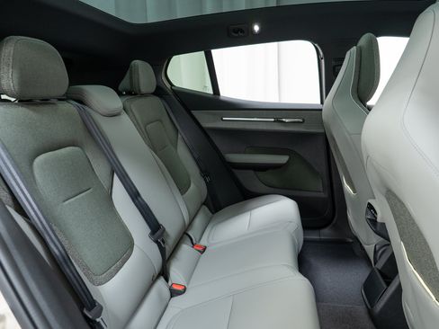 New 2026 Volvo EX30 Cross Country Ultra w/ Protection Package Premier AWD/4WD image 29