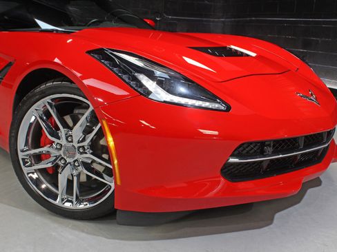 Used 2019 Chevrolet Corvette w/ 2LT w/ 2LT Preferred Equipment Group image 26