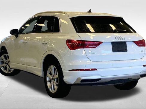 Certified 2024 Audi Q3 2.0T Premium image 12