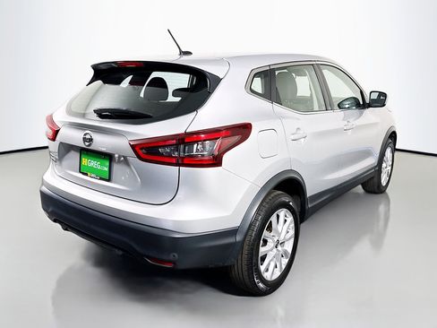 Used 2021 Nissan Rogue Sport S image 10