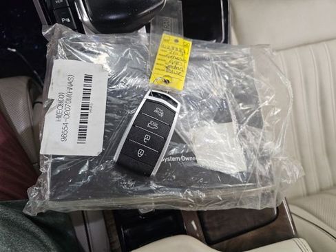 Used 2017 Genesis G90 5.0 Ultimate image 23