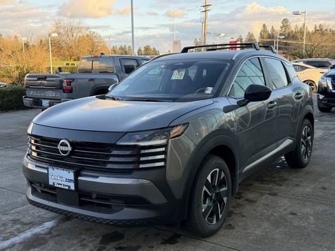 New 2026 Nissan Kicks SV w/ Cold Weather Package image 4