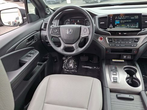 Used 2023 Honda Passport EX-L image 10