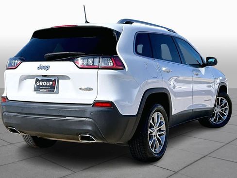 Used 2021 Jeep Cherokee Latitude Lux w/ Mopar Interior Package image 13