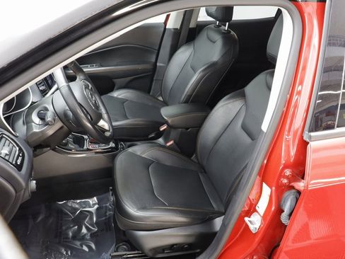 Used 2019 Jeep Compass Limited image 13