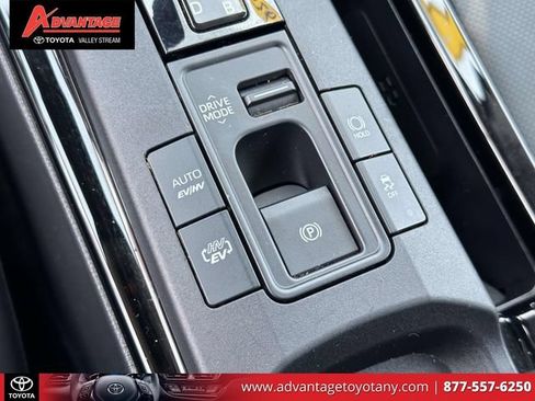 Certified 2026 Toyota Prius Plug-In Hybrid w/ Limited Premium Package FWD image 39