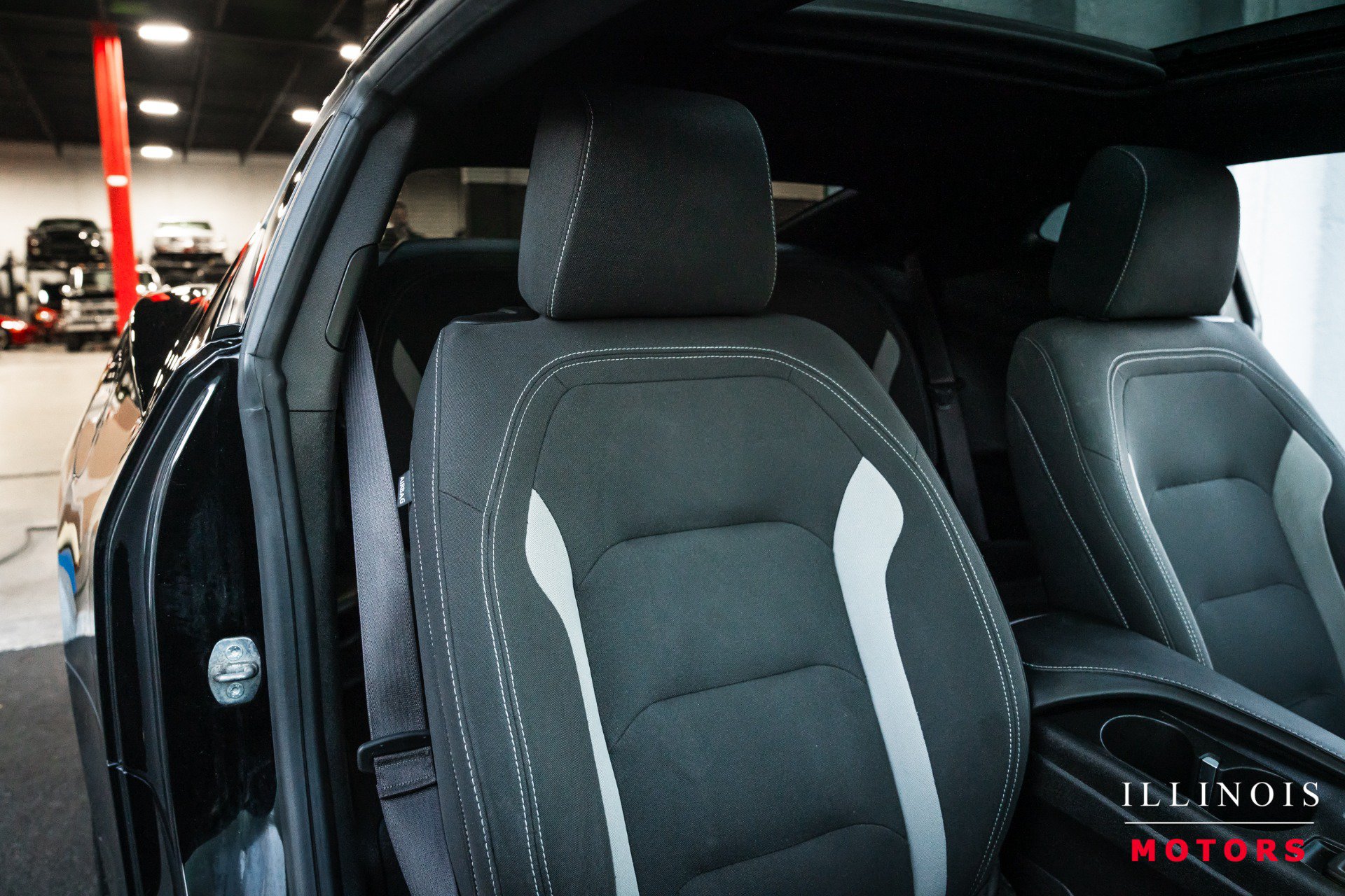 Used 2022 Chevrolet Camaro LT w/ RS Package RWD image 29