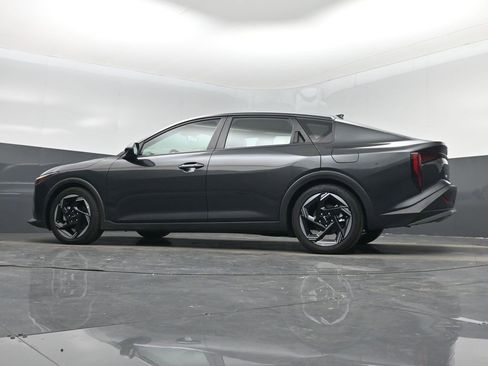 Certified 2025 Kia K4 EX image 14