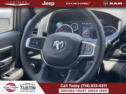 New 2026 RAM 2500 Big Horn AWD/4WD image 15