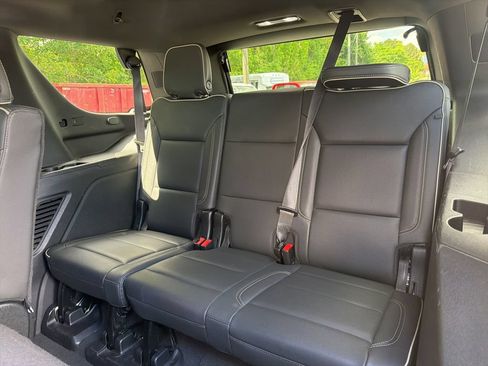 Used 2024 GMC Yukon SLT AWD/4WD image 26