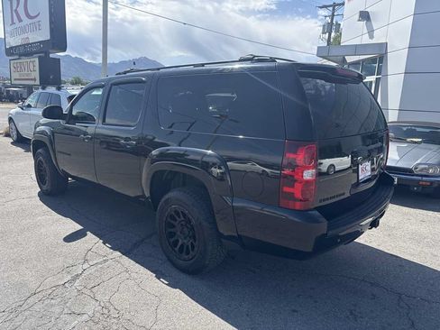 Used 2009 Chevrolet Suburban LT AWD/4WD image 7