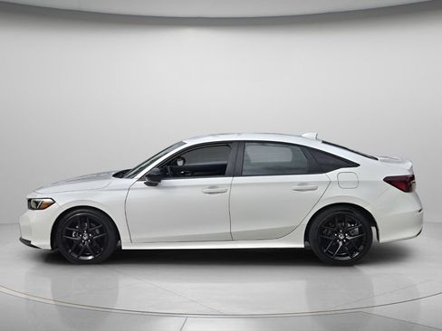 Certified 2025 Honda Civic Sport image 4